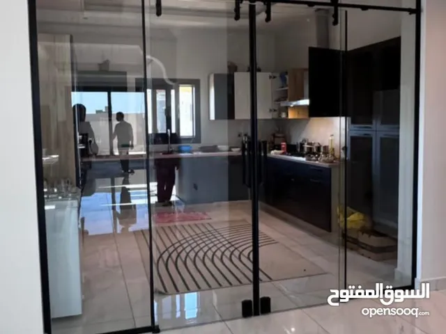 زجاج سكريت