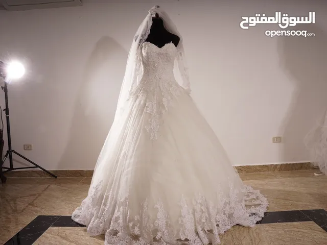 بدلات عرايس جديده و شبه جديده للبيع