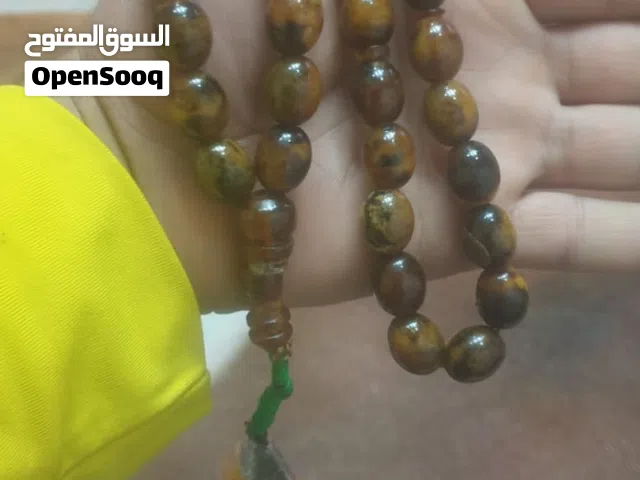 سلام عليكم. للبيع سبحه كهرمان انتيك قديمه جدا خرز كامل معتقه بمرور الزمن المهتم موقع طبربور وزن 48غ