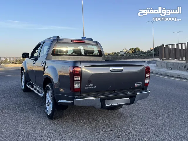 ايسوزو دي ماكس 2018 فل كامل فحص كامل 3000cc بحالة ممتازة للبيع