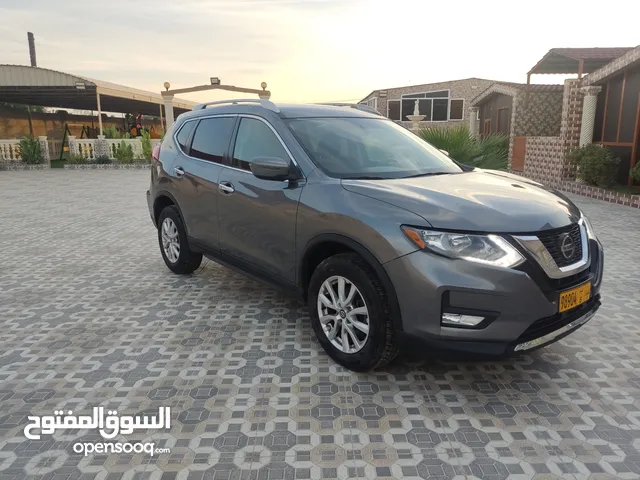 Nissan Rogue 2018 in Al Batinah