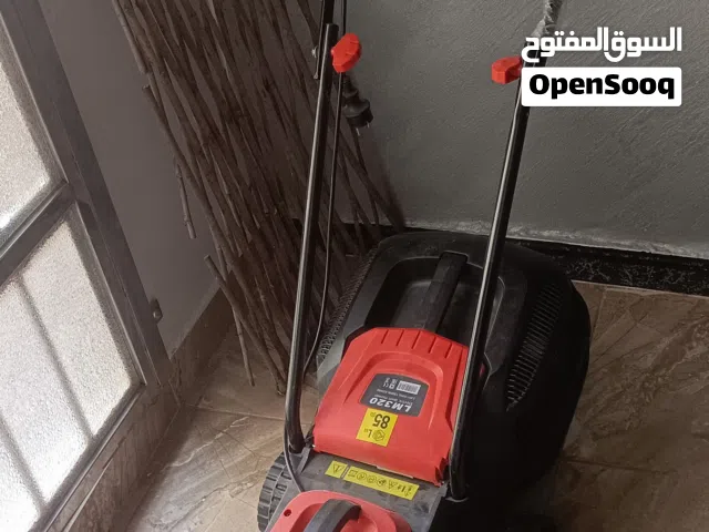 مكينة قص الاعشاب