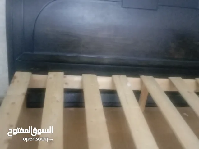 تخت مجوز مع فرشه