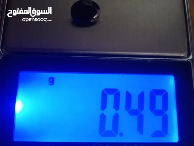 حجر ياقوت أزرق غامق