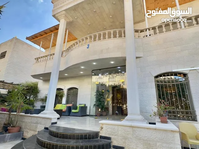 مطلوب شريك ممول لفيلا لهدف التجاره والربح المضمون باذن الله