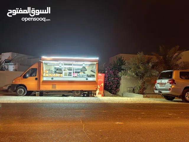 فود ترك مجهز للبيع