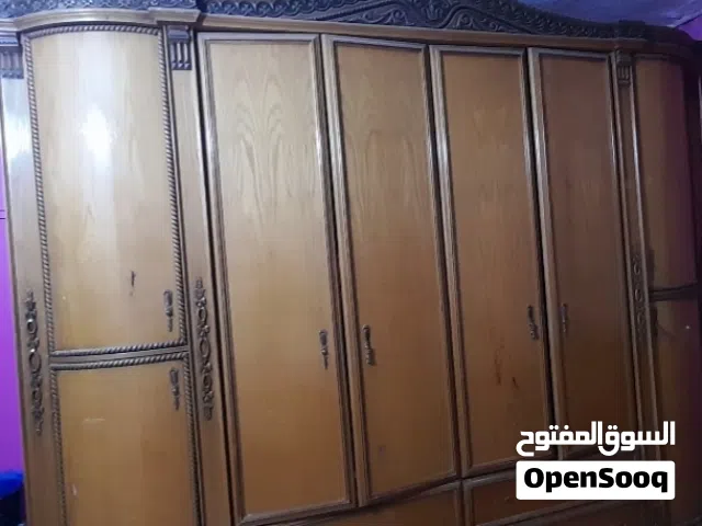 خزانة قشرة بلوط و زان ملوكية