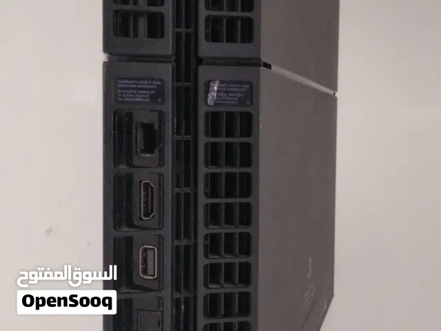 بلاي ستيشن 4 مستعمل نظيف جدا شوف الوصف تحت
