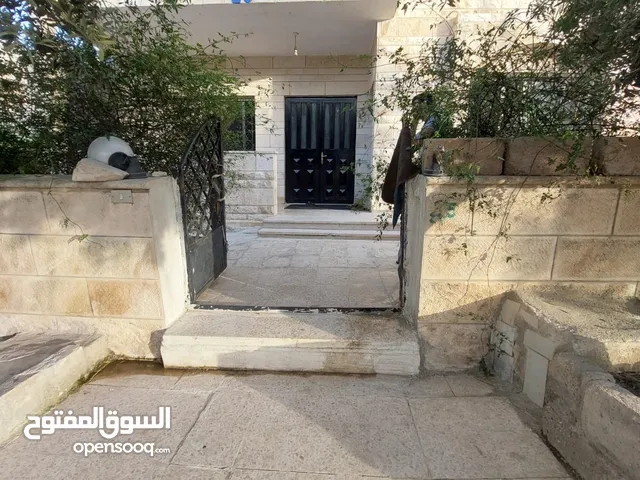 150 m2 More than 6 bedrooms Townhouse for Sale in Amman Al-Jweideh