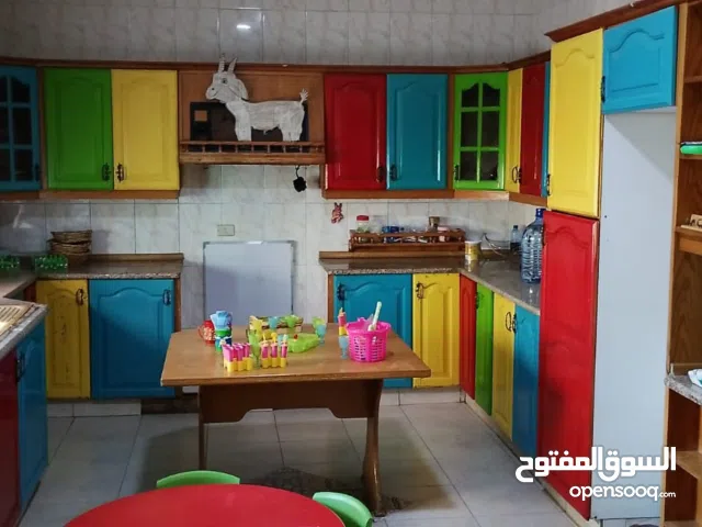 حضانة للبيع في خلدا