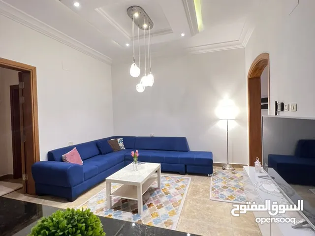 مشاء الله شقة نص تشطيب للبيع بن عاشور الدور التاني 3حمامات 3نوم وصالون