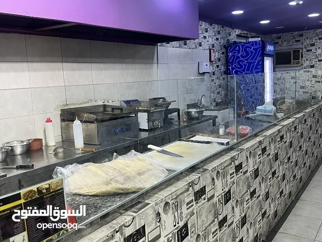 مطعم شاورما وسناكات