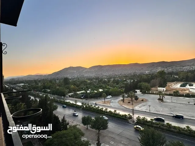 للبيع منزل في دمشق – شرقي التجارة – إطلالة واسعة على الشام و جبل قاسيون