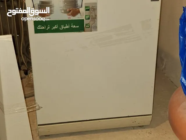 LG 8 Place Settings Dishwasher in Amman