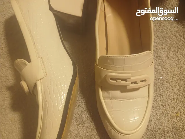 احذيه ستاتي للبيع كعب عالي و شوز