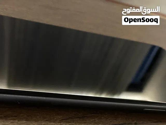 آيفون 11 اسود (اقرأ الوصف مهم)