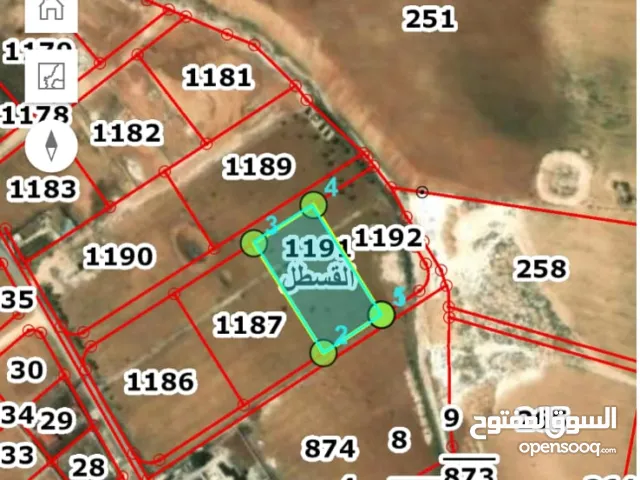 قطعة ارض مستقلة و مستوية في منطقة القسطل 3.4 دنم على بعد 800 متر من شارع المطار