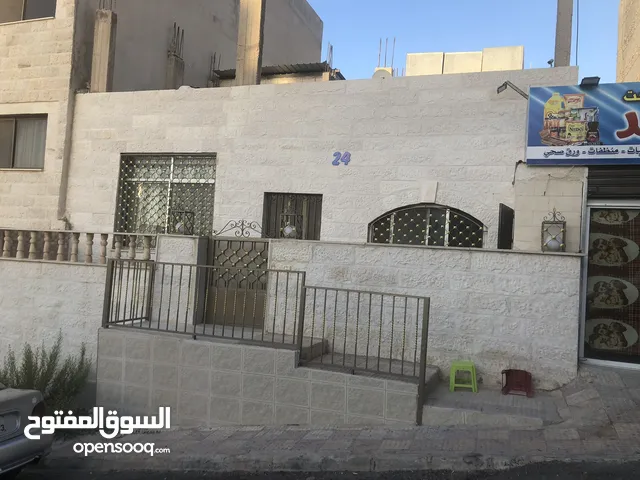 152 m2 3 Bedrooms Townhouse for Sale in Amman Tabarboor