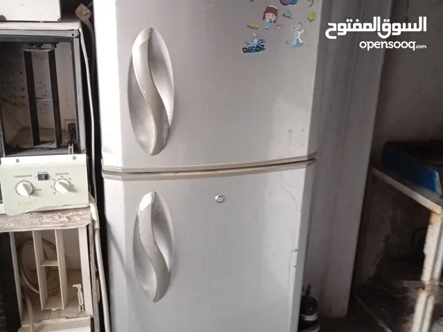 LG fridge good condition good cooling