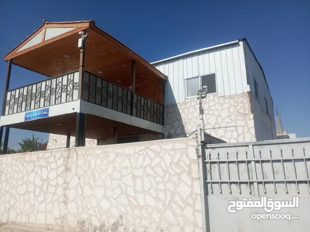 135 m2 4 Bedrooms Townhouse for Sale in Amman Other