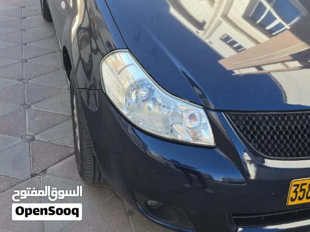 2013 سوزوكي SX4 Standard