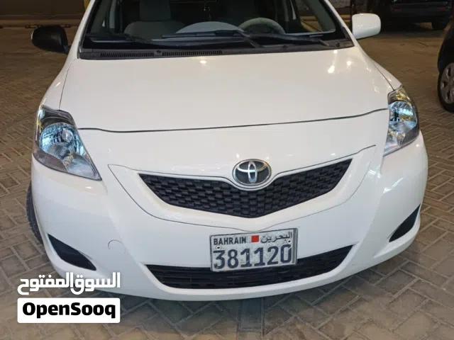 2011 Toyota Yaris E
