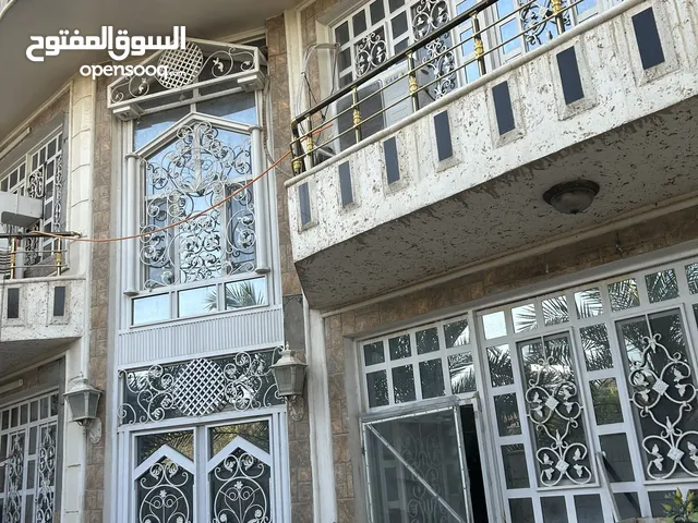 240 m2 5 Bedrooms Villa for Sale in Baghdad Iskan