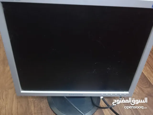 23" Samsung monitors for sale  in Al Riyadh