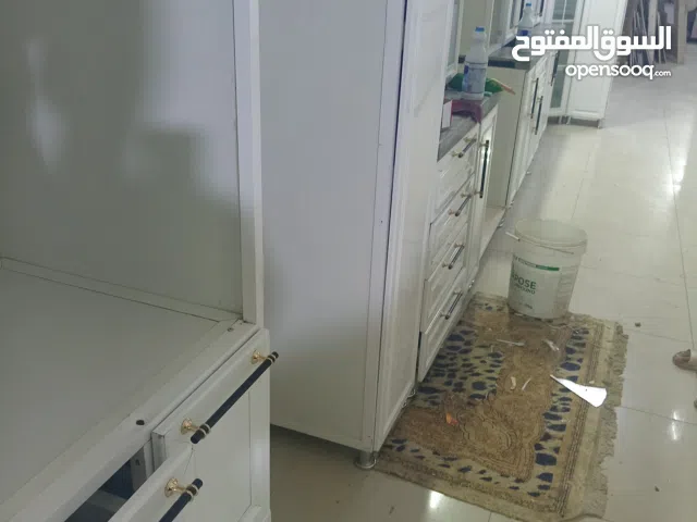 مطابخ مستعملة كالجديد بسعر مخفض ويوجد توصيل وتركيب ويوجد فنى لتركيب المطابخ