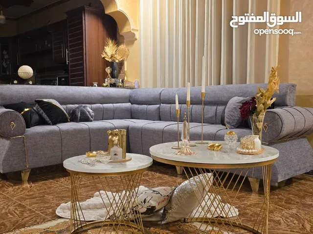 كورنر 9 مقاعد لون سكني سفنج للبيع المستعجل