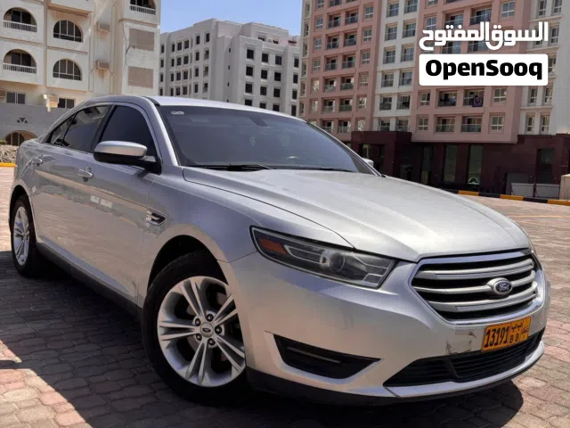 2017 Ford Taurus SEL