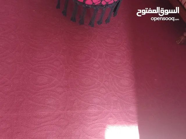 سجادة وموكيتة بحالة ممتازة استخدام عرسان نضاف