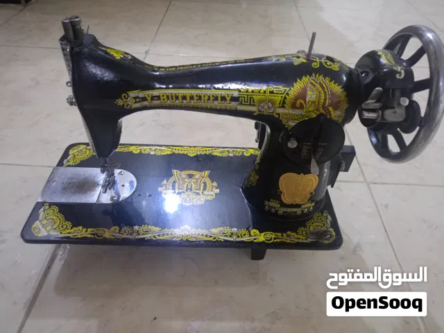 مكينة خياطه فراشه شغاله تخيط كلشي ما بيه سعر بي مجال