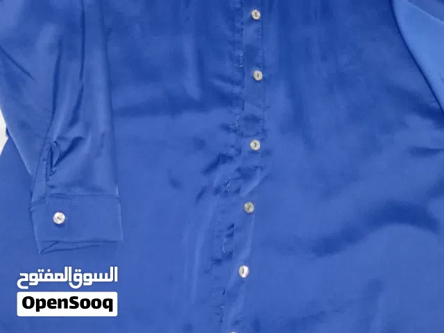 يابنات عندي سورية حرايري بكاغطها قاعدة لونها ازرق ملكي وبحزامها مقاس m نبي نبيعها براس مالها ب65 دل