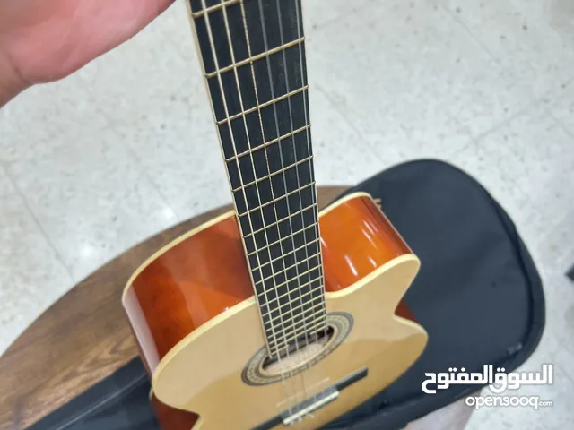 كيتار كلاسيكي Masterwork MWC-3900C NL نظيف للبيع