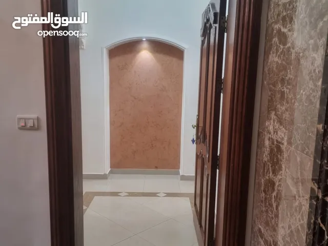 شقة  214 م للايجار - دير غبار - عائلية - منطقة هادئة