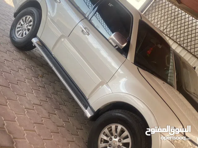 Used Mitsubishi Pajero in Al Ahmadi