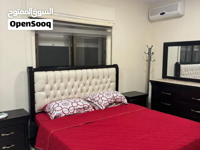 شقه فاخره مفروشه لإيجار من المالك مباشرة منطقه تلاع العلي إشارات البشيتي بالقرب من المستشفى السعودي