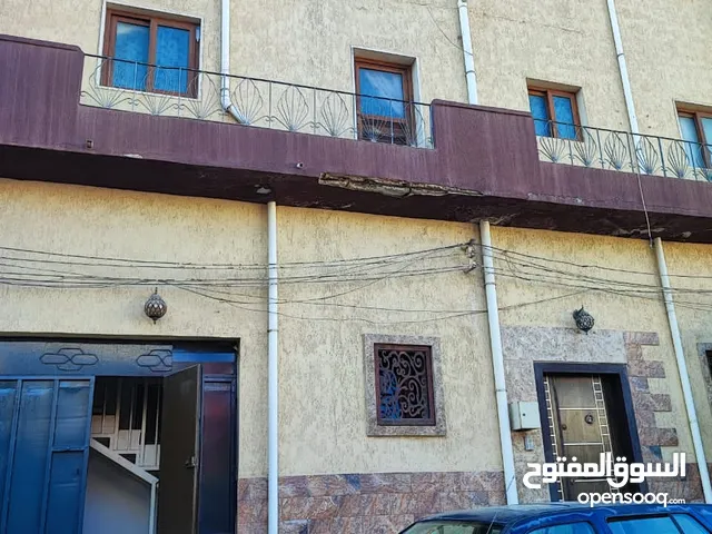 144 m2 2 Bedrooms Townhouse for Rent in Tripoli Alfornaj