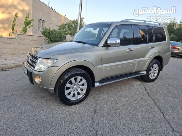 ميتسوبيشي باجيرو 2010 فحص كامل فل كامل إستخدام شخصي مالك واحد محرك 3.800cc