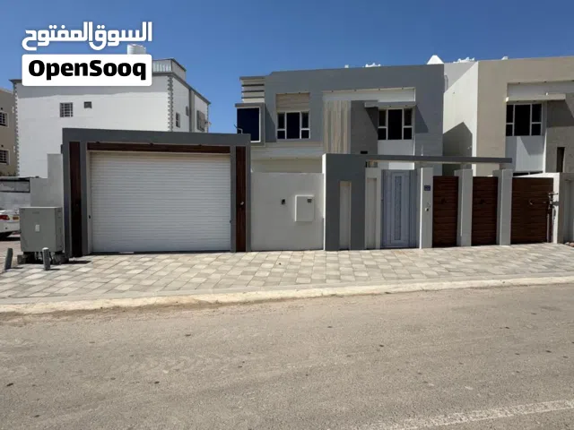 للبيع فيلا سكنية – المعبيلة الجنوبية السابعه (مساحة البناء: 345 م2)