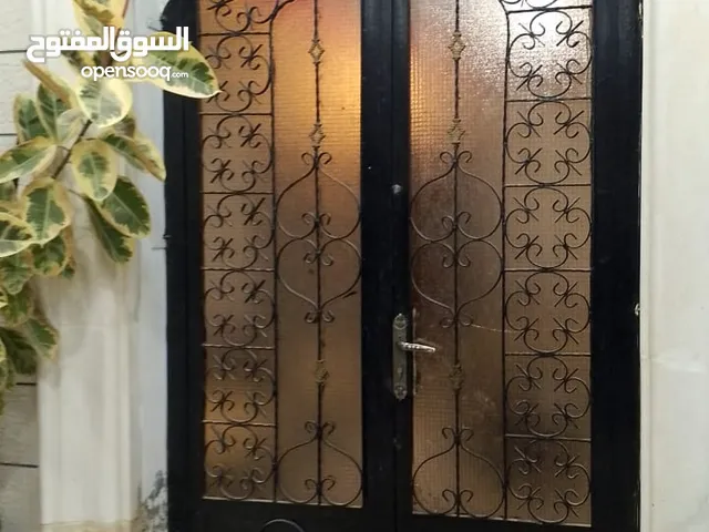 أبواب للبيع