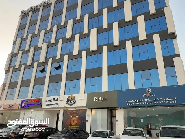 للإيجار مكتب راقٍ بموقع مميز على الشارع السريع بوشر، مسقط