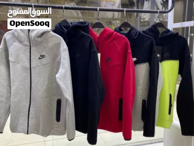 جاكيت نايك تيك