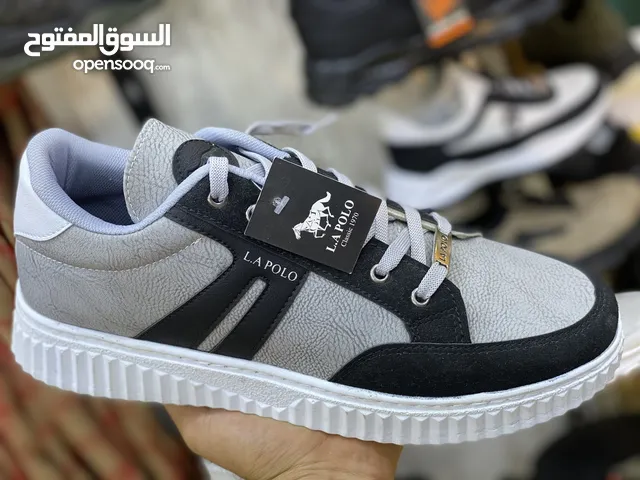 44.5 Casual Shoes in Benghazi