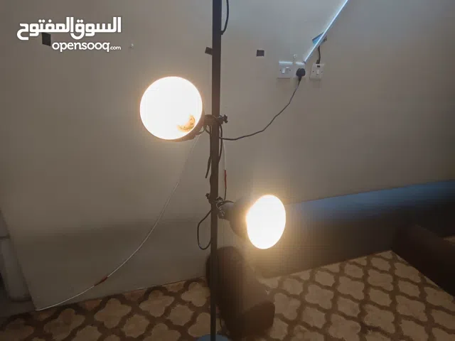 اباجوره بثلاث مصباح توجيهيه ارضي للبيع كما هو موضع بالصور للبيع بالرياض