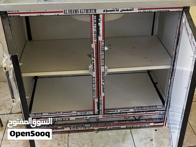 سلام عليكم غراض بيت مستعمله نضيفة الغساله 100 الثلاجه ب100 الكاونتر 125جديد ما مستخدم