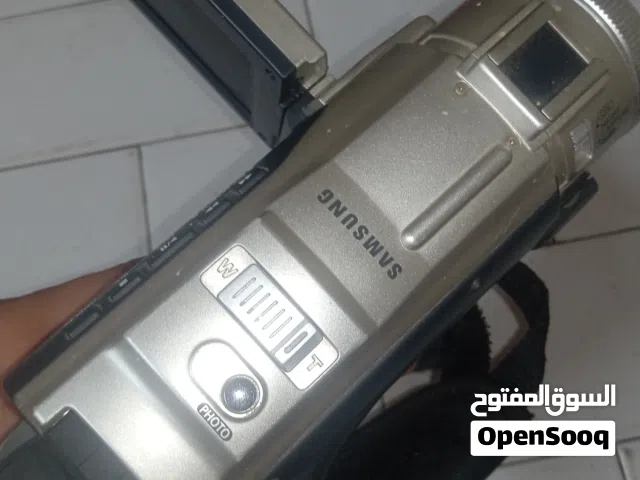كاميرا مستعملة قديمة