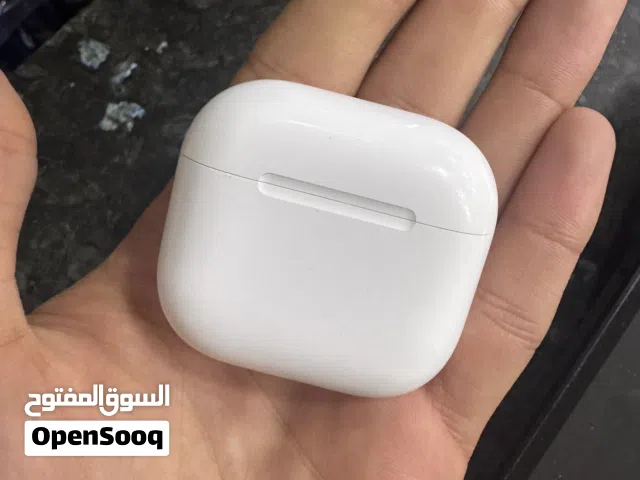 Airpods 4 اصليات للبيع.
