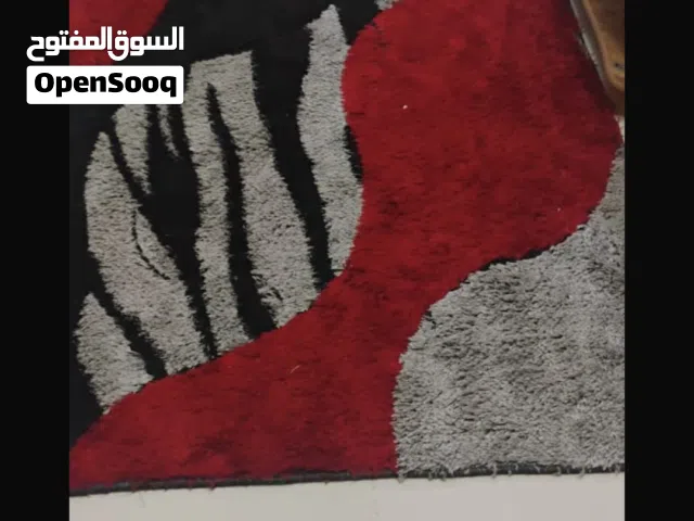 مفرشه ابو شعر طويل مستخدم جديد طول 180في عرض 120